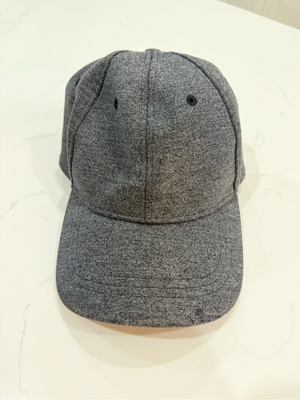 Lululemon Men’s Grey Adjustable Strap Performance Hat